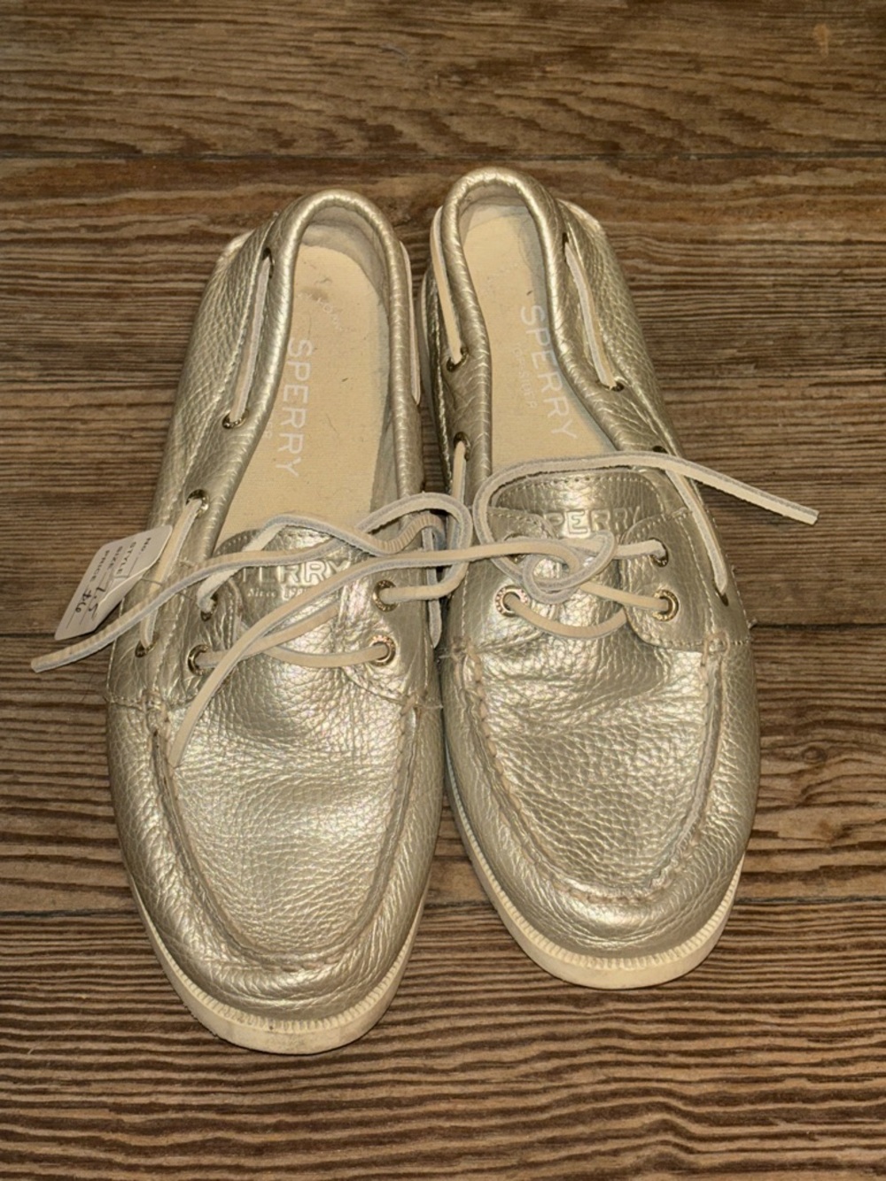 Sperry Women's Metallic Silver Leather Two-Eye Boat Shoes